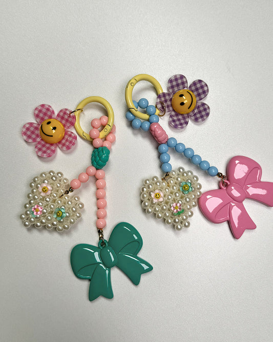 smily flower key chain